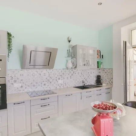 Maison Qui S'y Frotte S'y Pique Hébergement de vacances Robert-Espagne