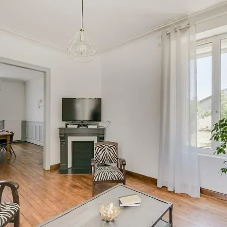 Maison Qui S'y Frotte S'y Pique Hébergement de vacances Robert-Espagne